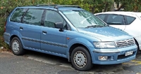 MITSUBISHI SPACEWAGON 99>